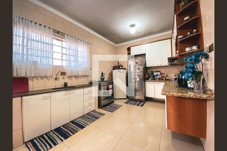 Casa à venda com 442m², 3 quartos e 3 vagasCozinha