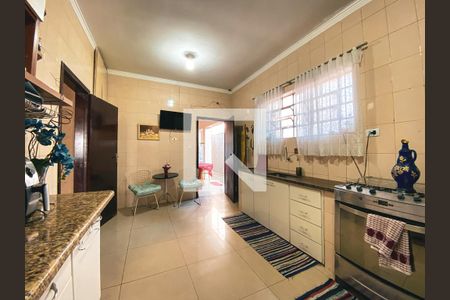 Casa à venda com 442m², 3 quartos e 3 vagasCozinha