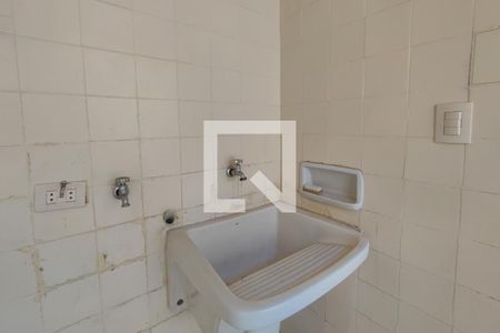 Casa à venda com 194m², 4 quartos e 2 vagas Casa à venda com 194m², 4 quartos e 2 vagasÁrea de Serviço