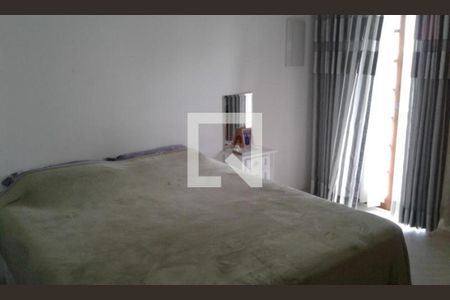 Casa à venda com 145m², 3 quartos e 4 vagas