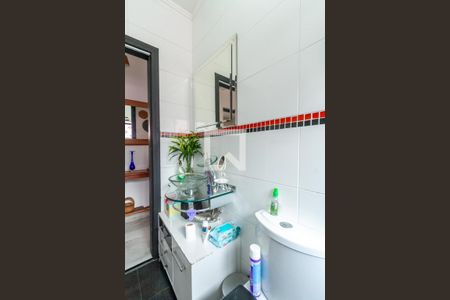 Apartamento à venda com 66m², 2 quartos e 1 vaga Apartamento à venda com 66m², 2 quartos e 1 vagaBanheiro