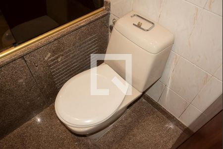 Apartamento à venda com 104m², 3 quartos e 2 vagas Apartamento à venda com 104m², 3 quartos e 2 vagasBanheiro da Suíte