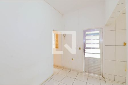 Casa à venda com 125m², 2 quartos e 2 vagasCozinha - Edícula 