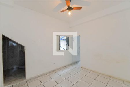 Casa à venda com 125m², 2 quartos e 2 vagasQuarto - Edícula 