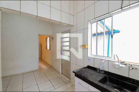Casa à venda com 125m², 2 quartos e 2 vagasCozinha - Edícula 
