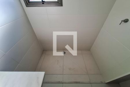 Apartamento à venda com 75m², 2 quartos e 1 vagaBanheiro suíte 2