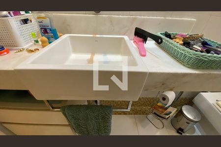 Apartamento à venda com 152m², 3 quartos e 1 vagaBanheiro Social