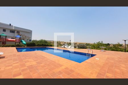 Casa de condomínio à venda com 280m², 4 quartos e 3 vagas Casa de condomínio à venda com 280m², 4 quartos e 3 vagasÁrea comum - Piscina