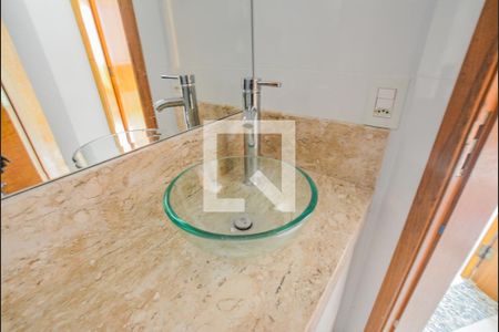 Apartamento à venda com 63m², 2 quartos e 1 vagaBanheiro Social