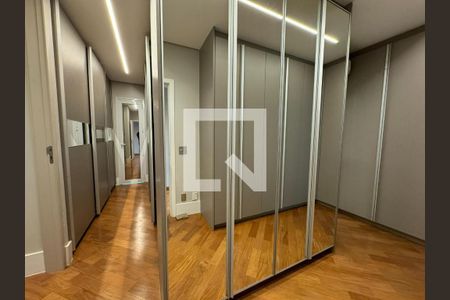 Apartamento à venda com 466m², 4 quartos e 7 vagas