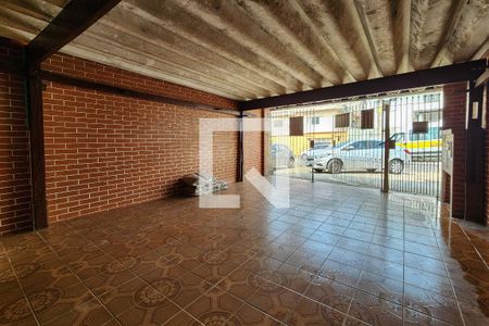 Casa à venda com 128m², 3 quartos e 2 vagas Casa à venda com 128m², 3 quartos e 2 vagasGaragem