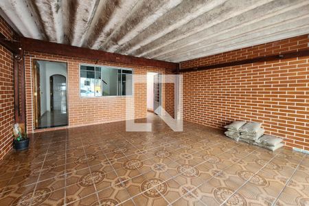 Casa à venda com 128m², 3 quartos e 2 vagas Casa à venda com 128m², 3 quartos e 2 vagasGaragem