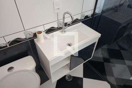 Casa à venda com 128m², 3 quartos e 2 vagas Casa à venda com 128m², 3 quartos e 2 vagasBanheiro