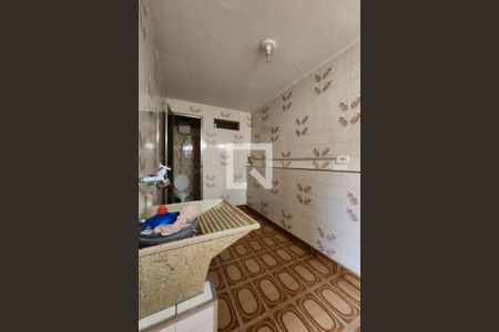 Casa à venda com 128m², 3 quartos e 2 vagas Casa à venda com 128m², 3 quartos e 2 vagasÁrea de Serviço