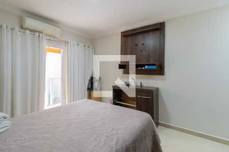 Casa à venda com 200m², 3 quartos e 3 vagas Casa à venda com 200m², 3 quartos e 3 vagasSuíte