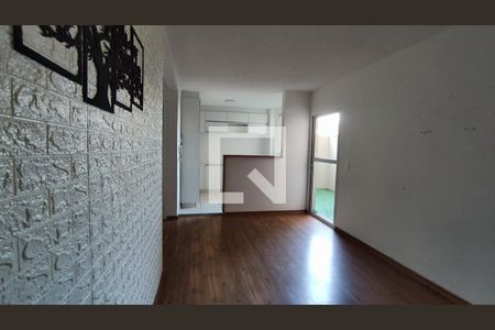 Sala de apartamento para alugar com 2 quartos, 58m² em Caiapós, Contagem