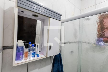 Casa à venda com 250m², 3 quartos e 4 vagas Casa à venda com 250m², 3 quartos e 4 vagasEspelho