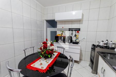 Casa à venda com 250m², 3 quartos e 4 vagas Casa à venda com 250m², 3 quartos e 4 vagasCozinha