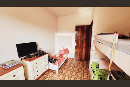 Casa à venda com 289m², 3 quartos e 3 vagas Casa à venda com 289m², 3 quartos e 3 vagasQuarto 2