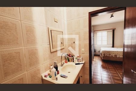 Casa à venda com 289m², 3 quartos e 3 vagas Casa à venda com 289m², 3 quartos e 3 vagasBanheiro da Suíte