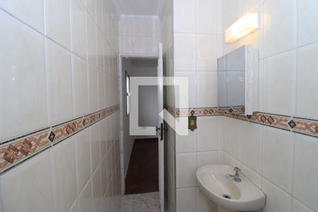 Casa à venda com 180m², 3 quartos e 2 vagasBanheiro da Suíte 2