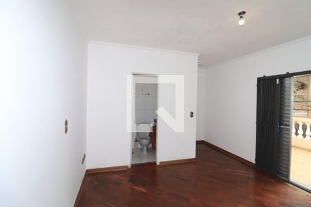 Casa à venda com 180m², 3 quartos e 2 vagasQuarto 3 - Suíte