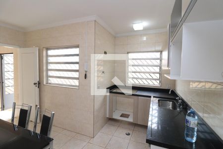 Casa à venda com 180m², 3 quartos e 2 vagasCozinha