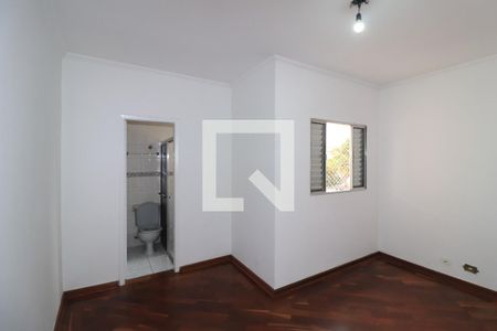 Casa à venda com 180m², 3 quartos e 2 vagasQuarto Suíte