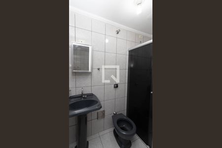 Casa à venda com 135m², 4 quartos e 3 vagas Casa à venda com 135m², 4 quartos e 3 vagasCasa 2 - Banheiro