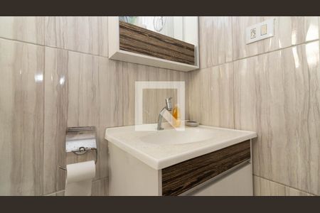 Casa à venda com 135m², 4 quartos e 3 vagas Casa à venda com 135m², 4 quartos e 3 vagasCasa 1 - Banheiro