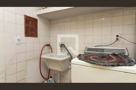 Casa à venda com 135m², 4 quartos e 3 vagas Casa à venda com 135m², 4 quartos e 3 vagasCasa 1 - Área de Serviço