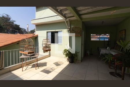 Casa à venda com 135m², 4 quartos e 3 vagas Casa à venda com 135m², 4 quartos e 3 vagasCasa 1 - Varanda