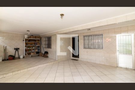 Casa à venda com 135m², 4 quartos e 3 vagas Casa à venda com 135m², 4 quartos e 3 vagasGaragem