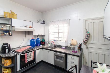 Casa à venda com 350m², 3 quartos e 2 vagas Casa à venda com 350m², 3 quartos e 2 vagasCozinha