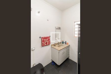 Casa à venda com 350m², 3 quartos e 2 vagas Casa à venda com 350m², 3 quartos e 2 vagasBanheiro