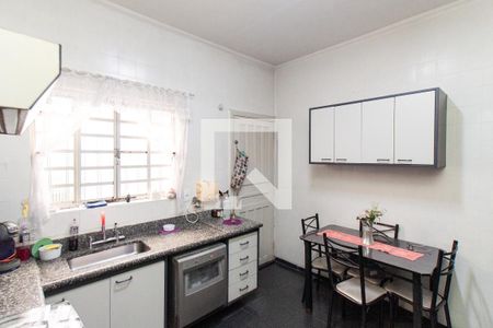 Casa à venda com 350m², 3 quartos e 2 vagas Casa à venda com 350m², 3 quartos e 2 vagasCozinha