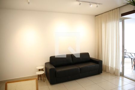 Sala de apartamento para alugar com 3 quartos, 79m² em Serrinha, Goiânia