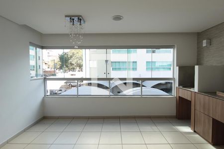 Sala de apartamento à venda com 2 quartos, 63m² em Paquetá, Belo Horizonte