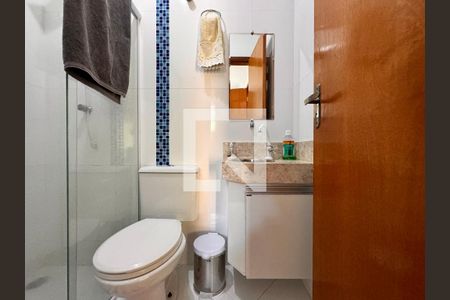 Apartamento à venda com 120m², 2 quartos e 2 vagas Apartamento à venda com 120m², 2 quartos e 2 vagasBanheiro de serviço