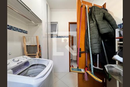 Apartamento à venda com 120m², 2 quartos e 2 vagas Apartamento à venda com 120m², 2 quartos e 2 vagasLavanderia