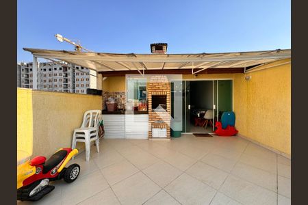 Apartamento à venda com 120m², 2 quartos e 2 vagas Apartamento à venda com 120m², 2 quartos e 2 vagasCobertura