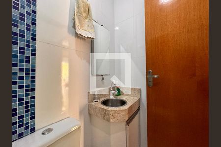 Apartamento à venda com 120m², 2 quartos e 2 vagas Apartamento à venda com 120m², 2 quartos e 2 vagasBanheiro de serviço