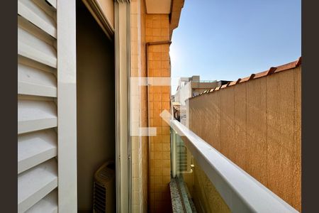 Apartamento à venda com 120m², 2 quartos e 2 vagas Apartamento à venda com 120m², 2 quartos e 2 vagasSacada