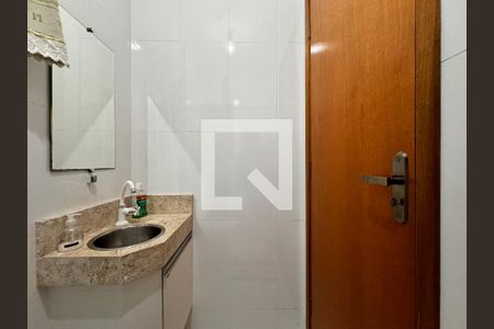 Apartamento à venda com 120m², 2 quartos e 2 vagas Apartamento à venda com 120m², 2 quartos e 2 vagasBanheiro de serviço