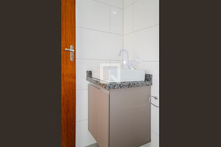Banheiro de kitnet/studio para alugar com 1 quarto, 25m² em São João do Rio Vermelho, Florianópolis