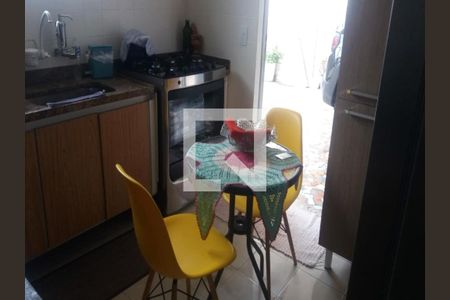 Casa à venda com 146m², 2 quartos e 2 vagas