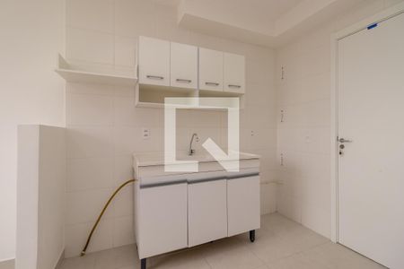 Sala/Cozinha de apartamento para alugar com 2 quartos, 35m² em Vila Ema, São Paulo