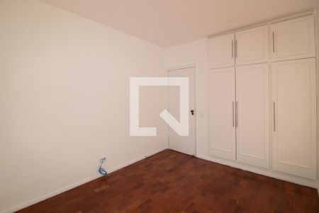 Casa à venda com 320m², 3 quartos e 2 vagas Casa à venda com 320m², 3 quartos e 2 vagasQuarto 2