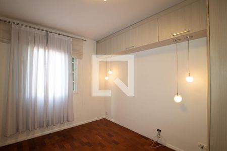 Casa à venda com 320m², 3 quartos e 2 vagas Casa à venda com 320m², 3 quartos e 2 vagasQuarto 1 Suite