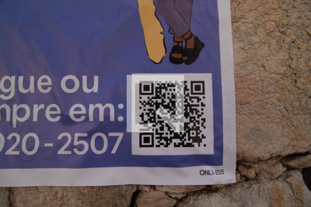 Casa à venda com 320m², 3 quartos e 2 vagas Casa à venda com 320m², 3 quartos e 2 vagasPlaquinha